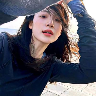 带剑女孩 海报
